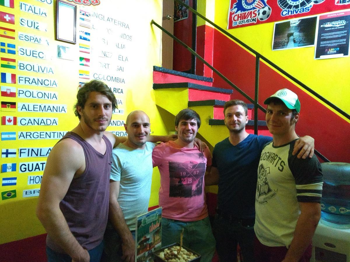 Hostal Casa Anita Guadalajara Ngoại thất bức ảnh