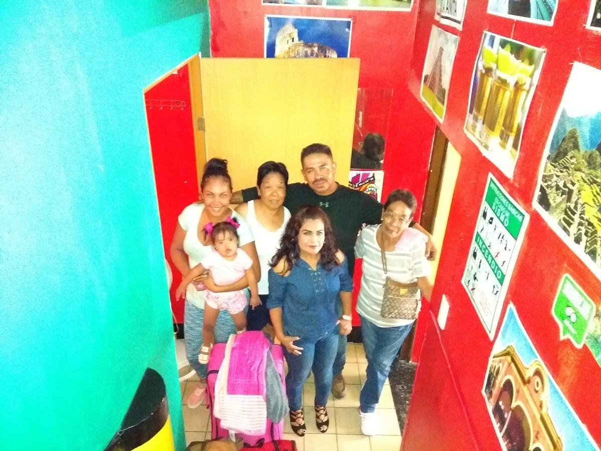 Hostal Casa Anita Guadalajara Ngoại thất bức ảnh