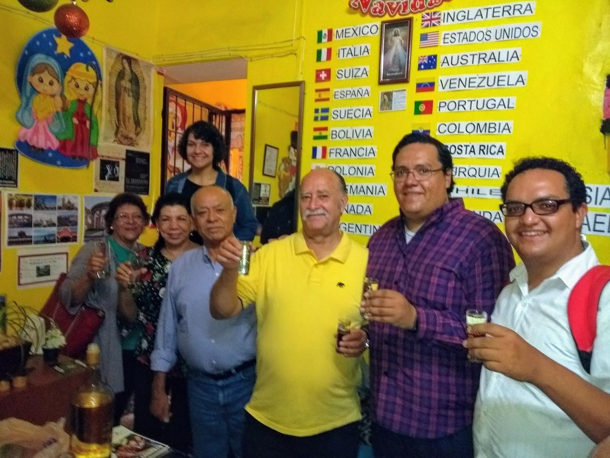 Hostal Casa Anita Guadalajara Ngoại thất bức ảnh